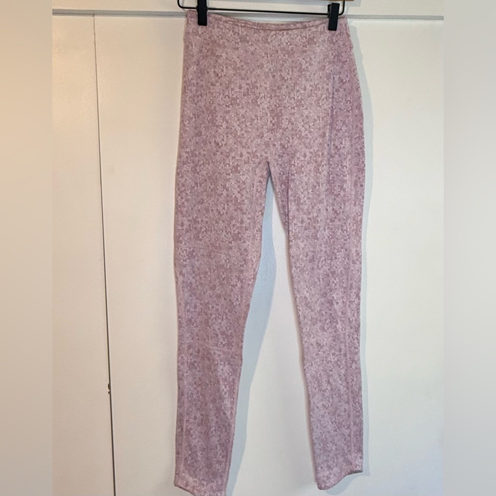 Gymshark Light Pink Patterned Leggings